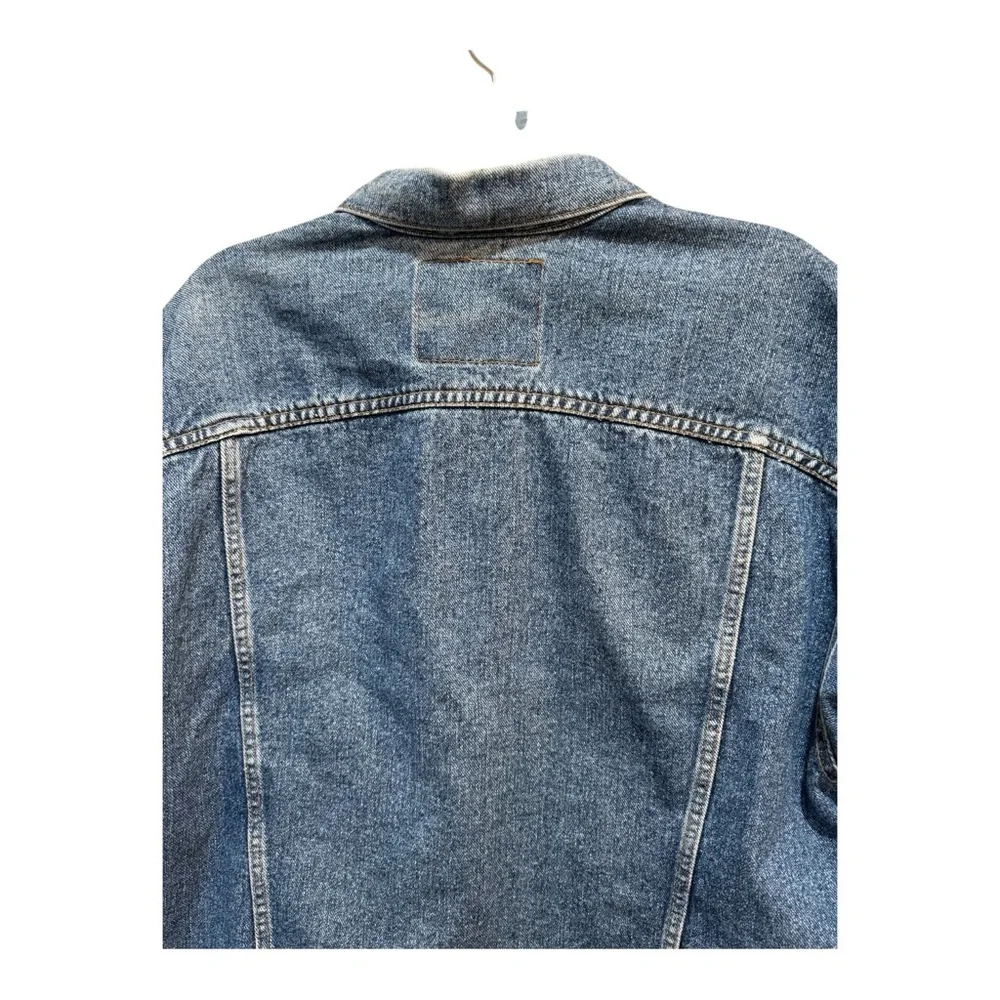 Levi's Denim Trucker Jacket Size L 100% Cotton Denim Vintage Made in the USA